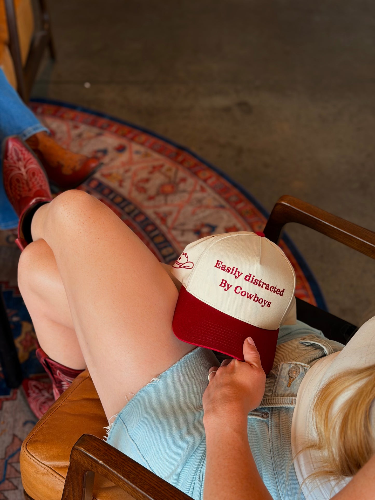 Easily distracted trucker hat